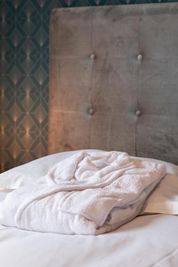 Belle Surprise Coeur De Ville, Cosy Avec Terrasse Cannes Eksteriør bilde